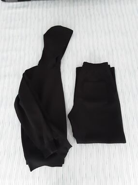 Uniqlo Wide Sweatpants & Hoodie (Black)